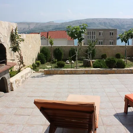 Apartment Green Pag Town