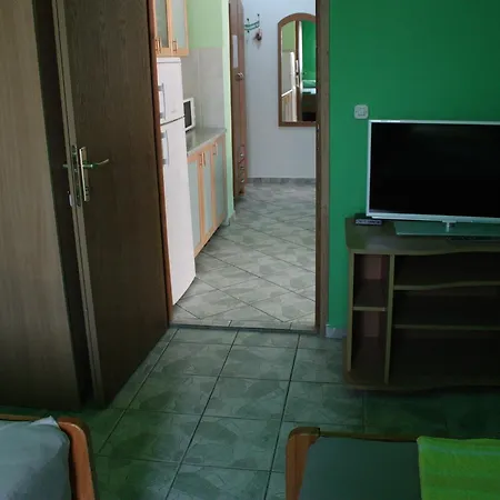 Apartment Green *